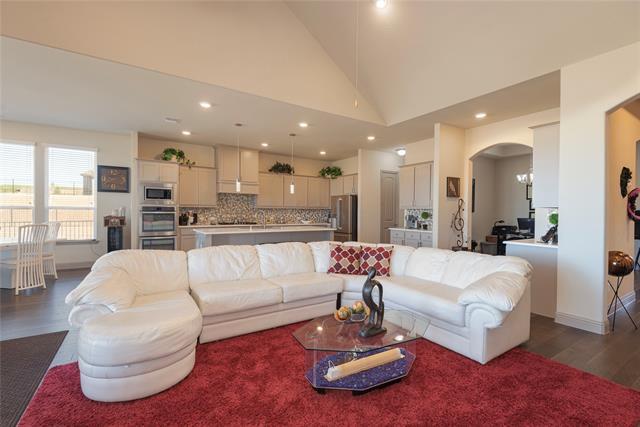 Building Photo - 3930 Clearwater Ln
