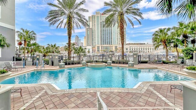 Building Photo - 700 S Harbour Island Blvd
