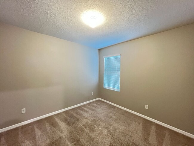 Building Photo - Beautiful, 3 Bedroom Home!!