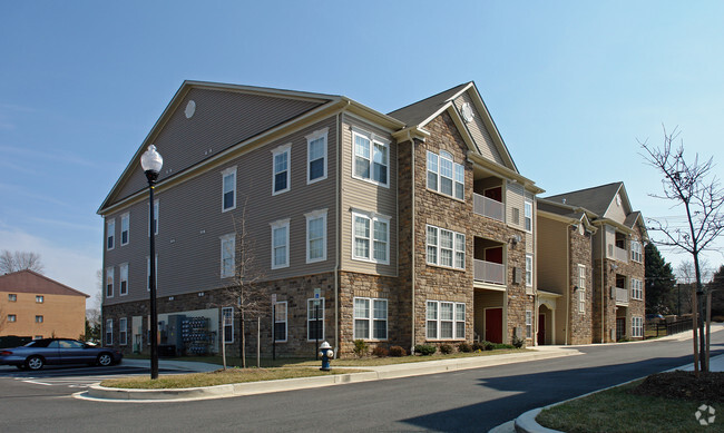 Building Photo - Hearthstone at Moore's Mill Crossing