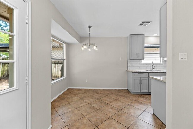 Building Photo - 1816 Goodson Ln