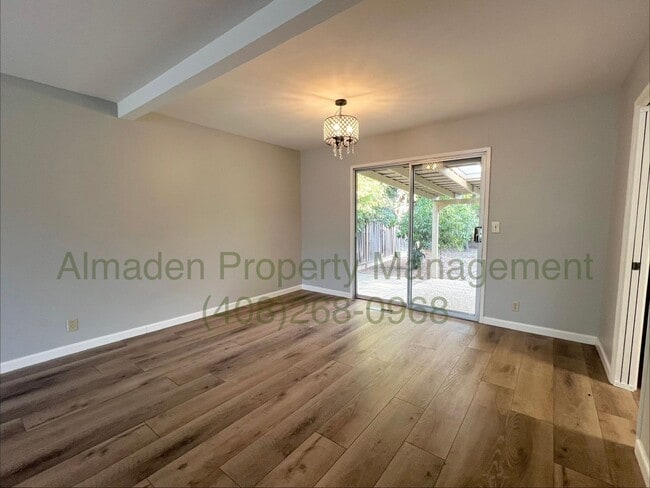 Building Photo - 1278 Oakglen Way