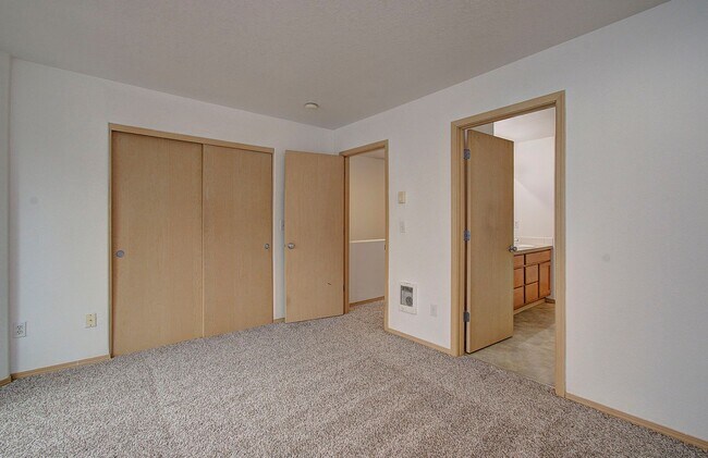 Building Photo - Beautiful 3 Bd 3 Ba Home in Bagley Downs Neighborhood