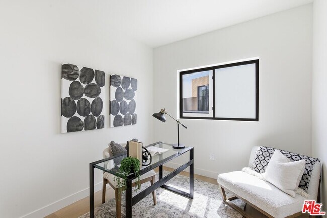 Building Photo - 3845 Don Tomaso Dr