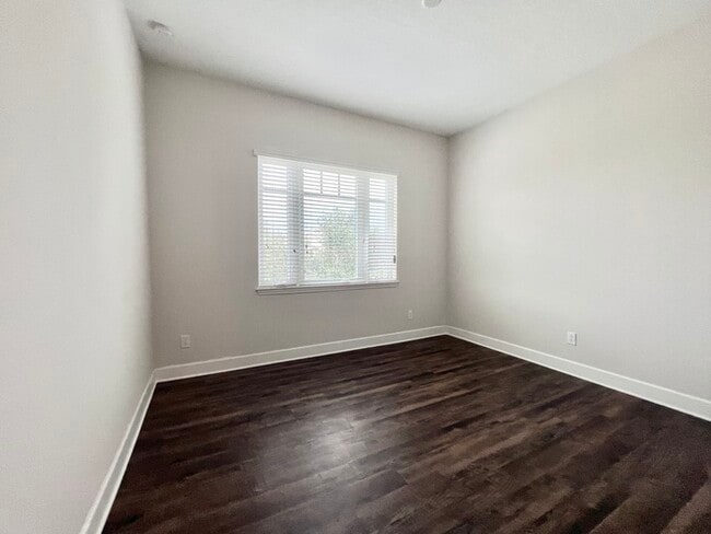Building Photo - Elegant 2-Story Home, Certified Energy-Eff...