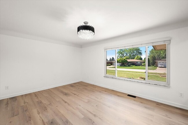 Building Photo - 11489 Anna Lisa Dr