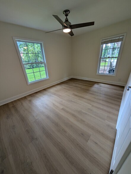 Building Photo - 834 Prince John Dr