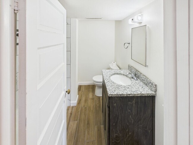 Building Photo - 309 W South St