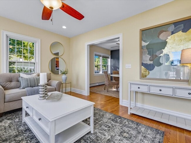 Building Photo - 217 Huntington Rd