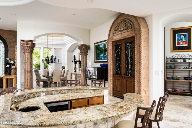 Building Photo - 6649 E Berneil Dr