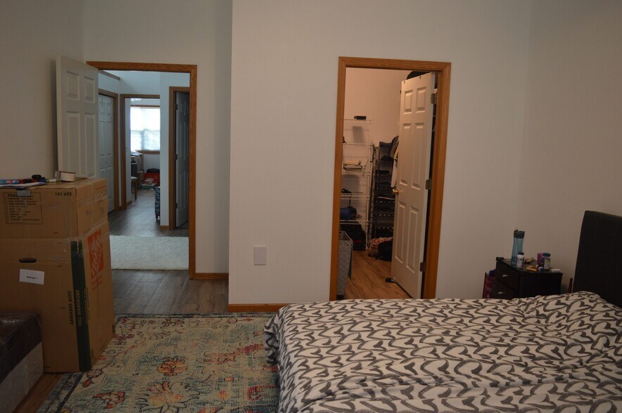Building Photo - 1709 Carns Dr
