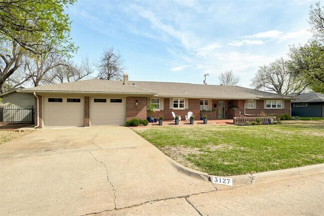 Building Photo - 3127 NW 69th St