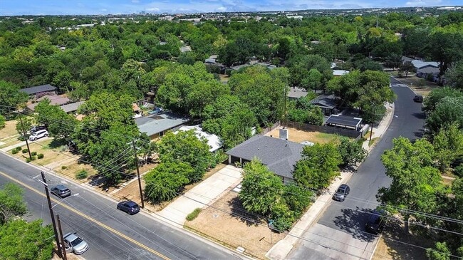 Building Photo - 2018 Wheless Ln