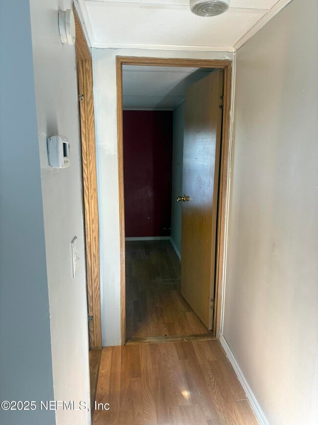 Building Photo - 119 Davis St