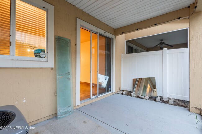 Building Photo - 8870 Inlet Bluff Dr