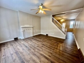 Building Photo - 126 Earl St