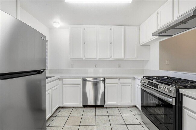 Building Photo - 31601 Avenida Maravilla