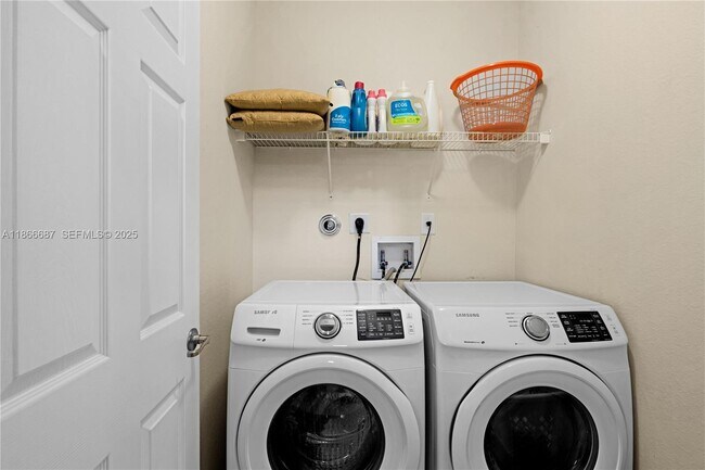 Building Photo - 363 NE 25th Terrace