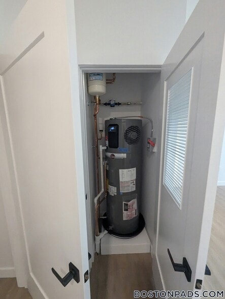 Building Photo - 199 Gardner St