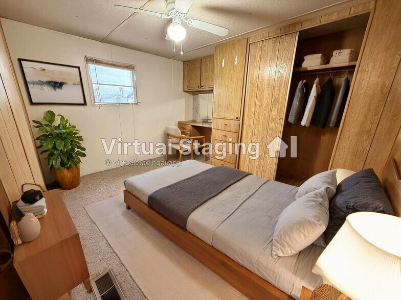 Building Photo - 3601 E Wyoming Ave