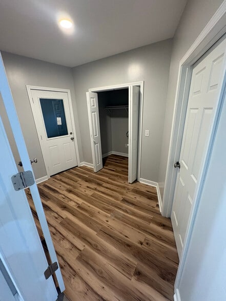 Building Photo - 1282 Lawndale Rd