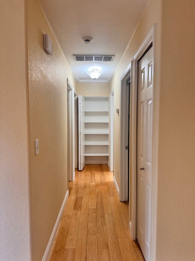 Building Photo - 5923 Lake Almanor Dr