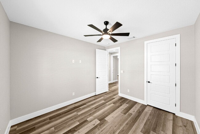 Building Photo - Where Southern Charm Meets Everyday Comfort