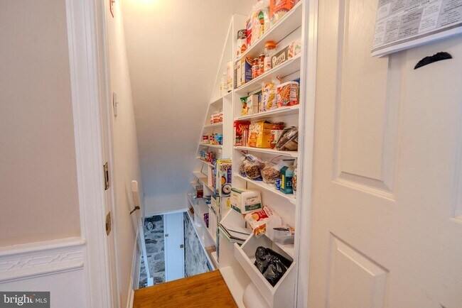 Building Photo - 1223 Drexel Ave