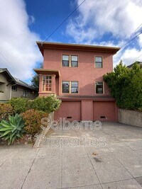 Building Photo - 754 55th St