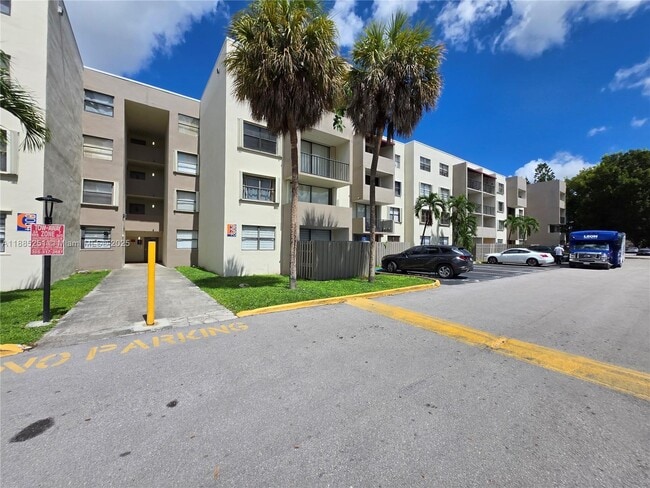 Building Photo - 8006 SW 149th Ave