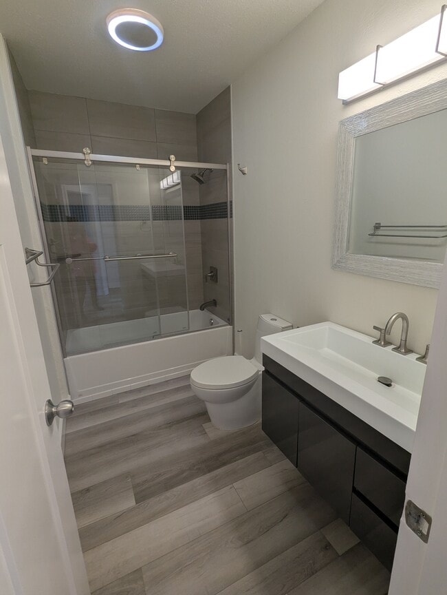 Building Photo - 402 NW 12th St