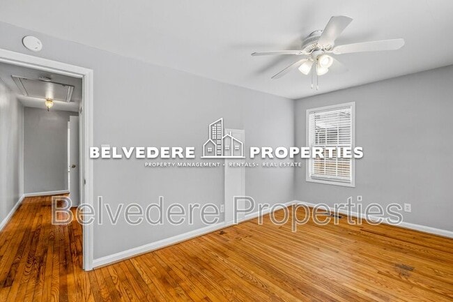 Building Photo - 720 S Elam Ave