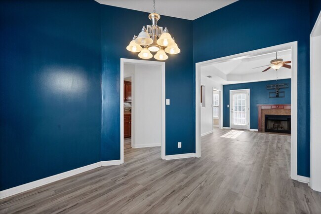 Building Photo - 3735 N Cindy Jo Dr