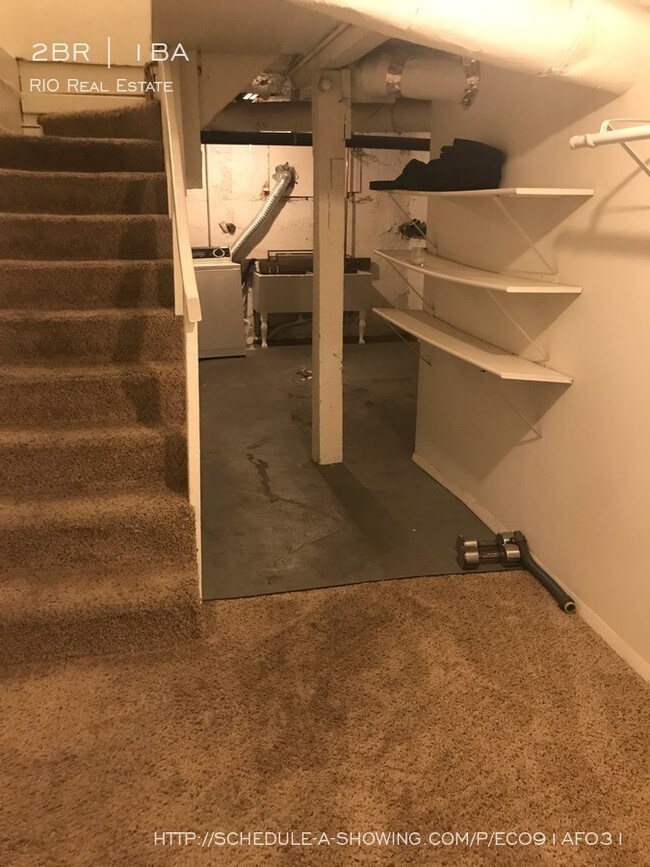 Building Photo - Beautfiul Vintage 2Br with Exposed brick!