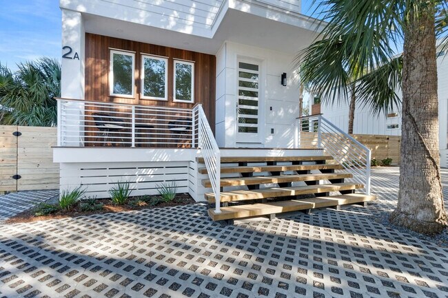 Building Photo - 2A Sanchez Cove