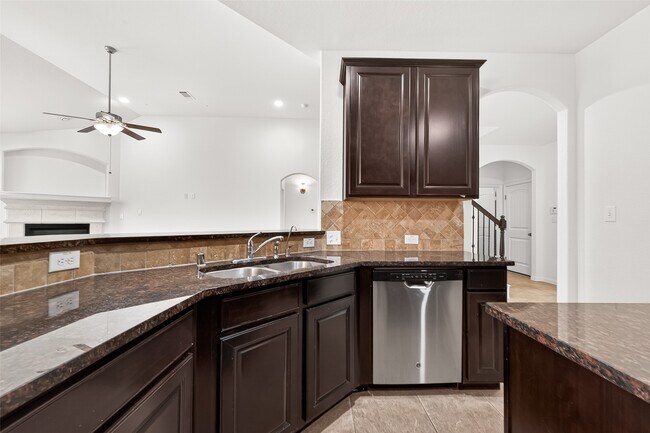 Building Photo - 17415 Sandalisle Ln