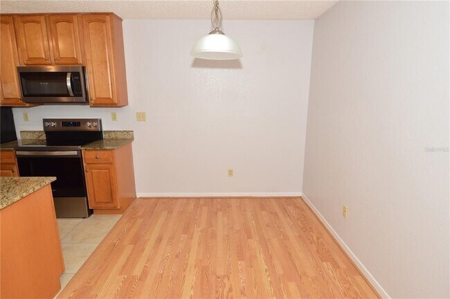 Building Photo - 10263 Gandy Blvd N