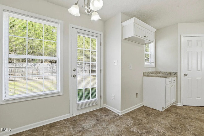 Building Photo - Earn Wealth While Leasing - Like a Homeowner - Lease to Own