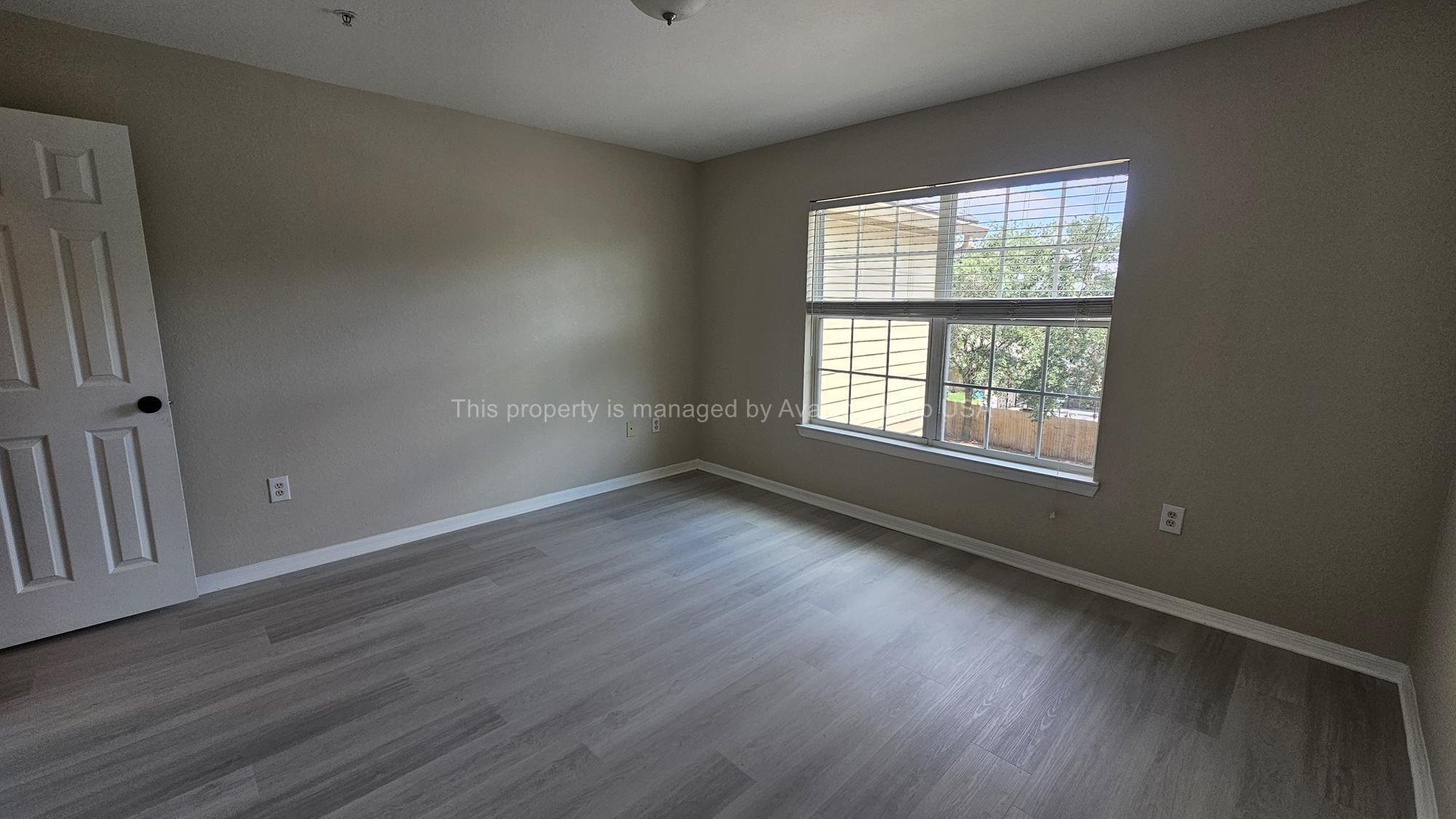 Building Photo - 7800 Point Meadows Dr
