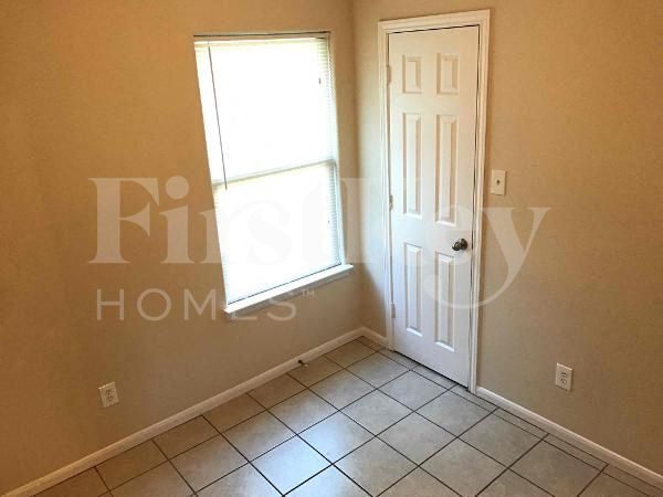 Building Photo - 2920 La Estancia Ln