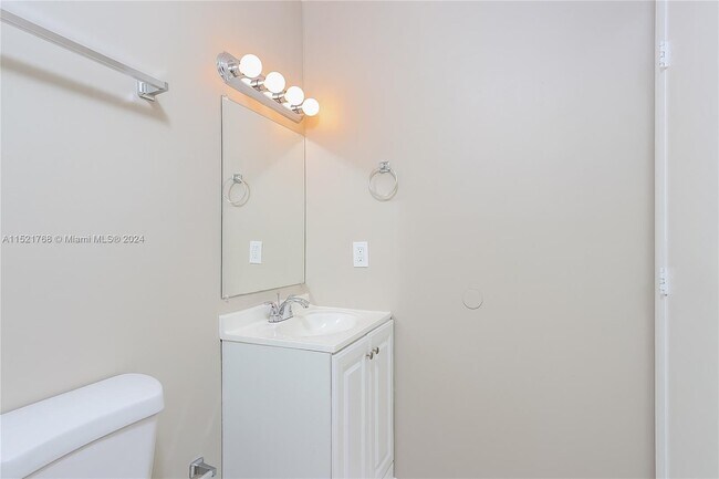 Building Photo - 5813 S 38th St