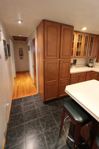 Kitchen - 3441 Brighton Rd