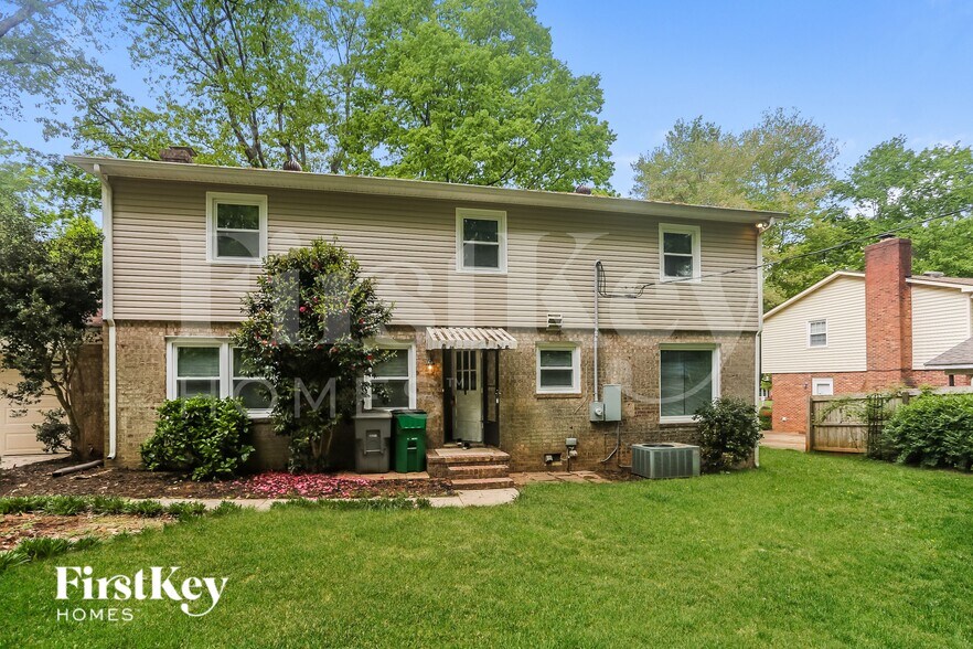 Building Photo - 6404 Pencade Ln