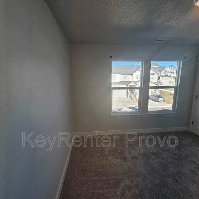 Building Photo - 1297 Dawes Wy