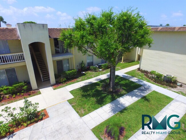 Building Photo - 1500 N Congress Ave