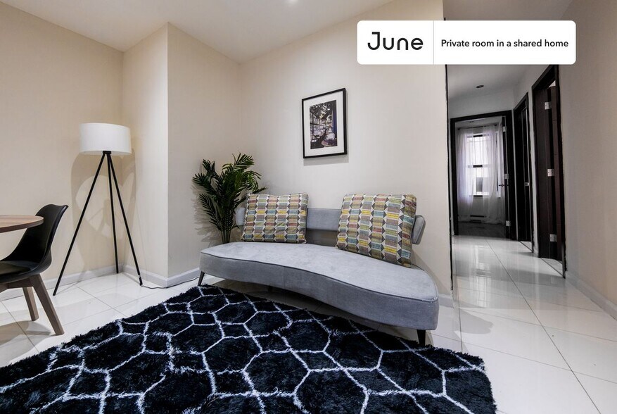 Building Photo - Room in Shared 4 bed/2 bath home