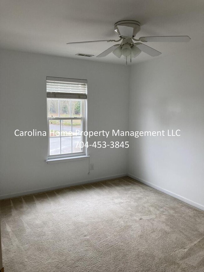 Building Photo - 7487 Pilot Cove Ct
