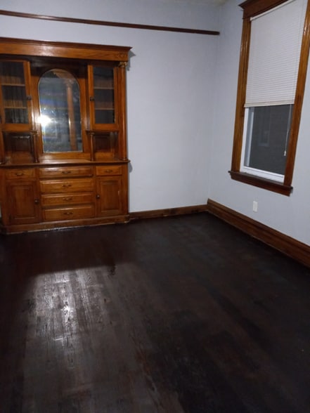 Building Photo - 3242 W Le Moyne St