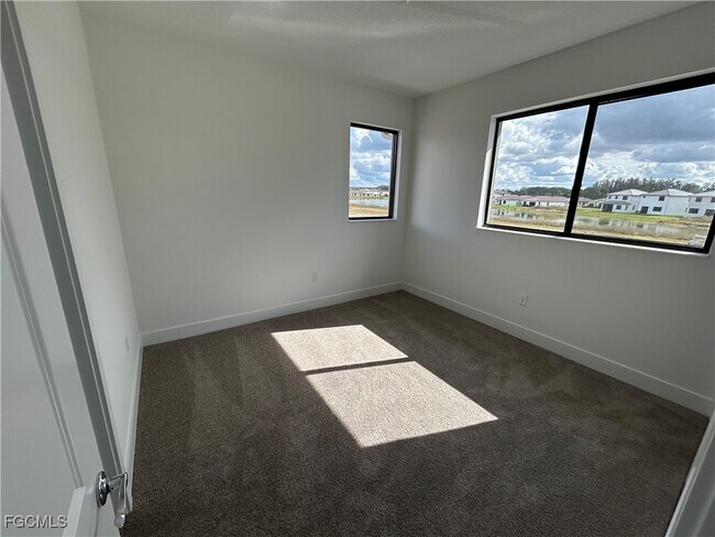 Building Photo - 5835 Cassidy Ln