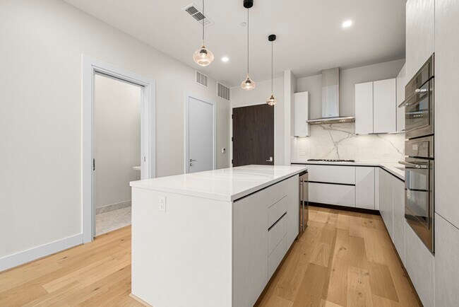 Building Photo - 1711 Allen Pkwy